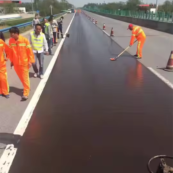 Вододисперсионное битумное покрытие для мостов и дорог